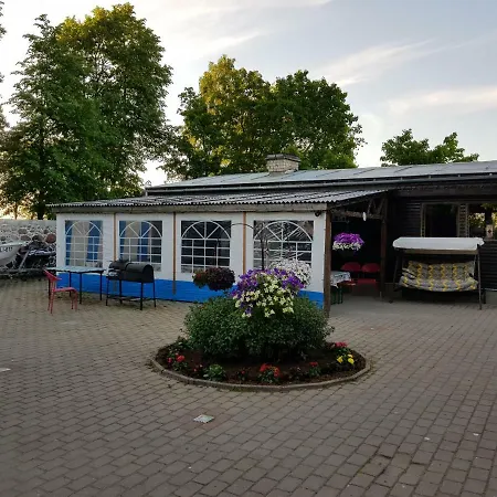 Pensjonat Puhkemaja 3*