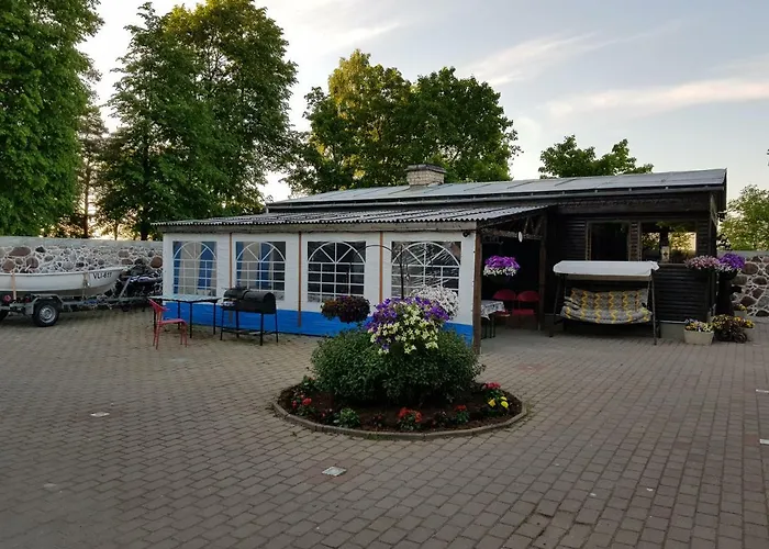 Gasthuis Puhkemaja 3*